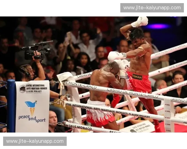 战神之约：播求与吉米·库里巴，传奇的碰撞，火花的瞬间